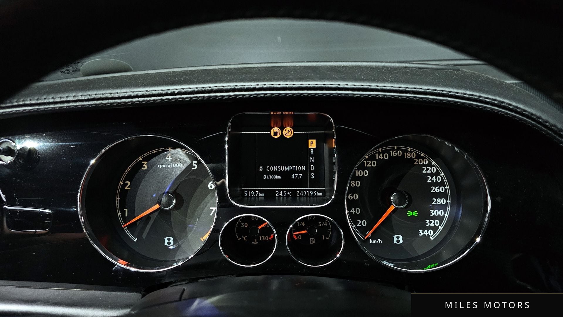 Bentley Flying Spur 2006 — миниатюра 8