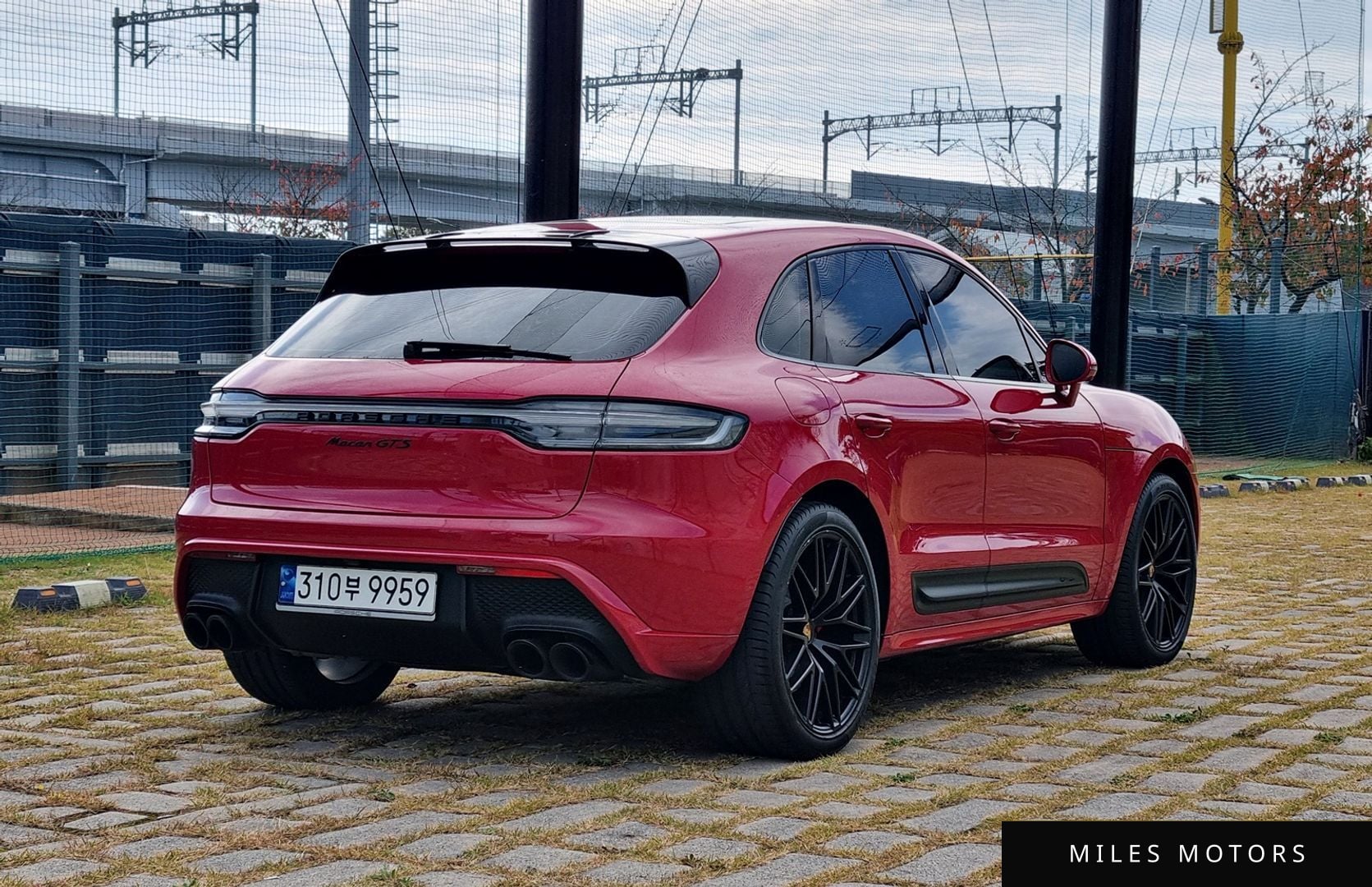 Porsche Macan 2023 — миниатюра 6