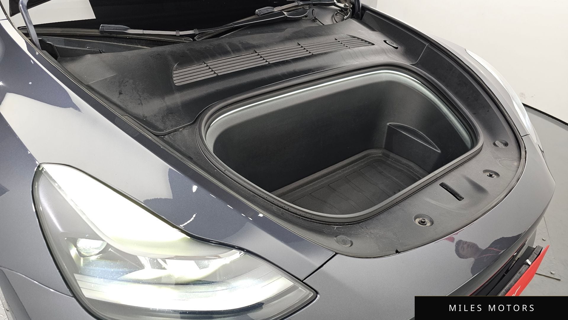 Tesla Model Y 2021 — миниатюра 6