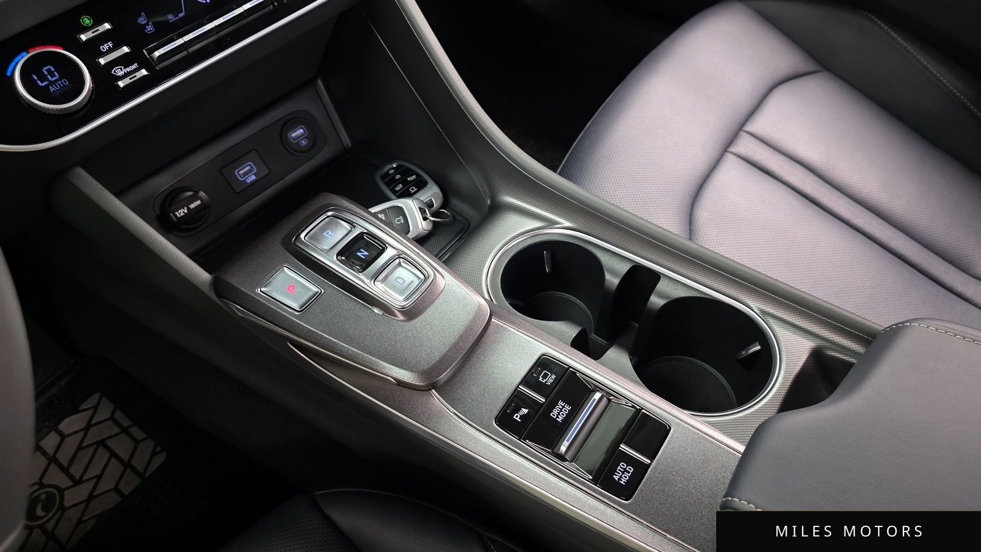 Hyundai Sonata 2023 — миниатюра 9