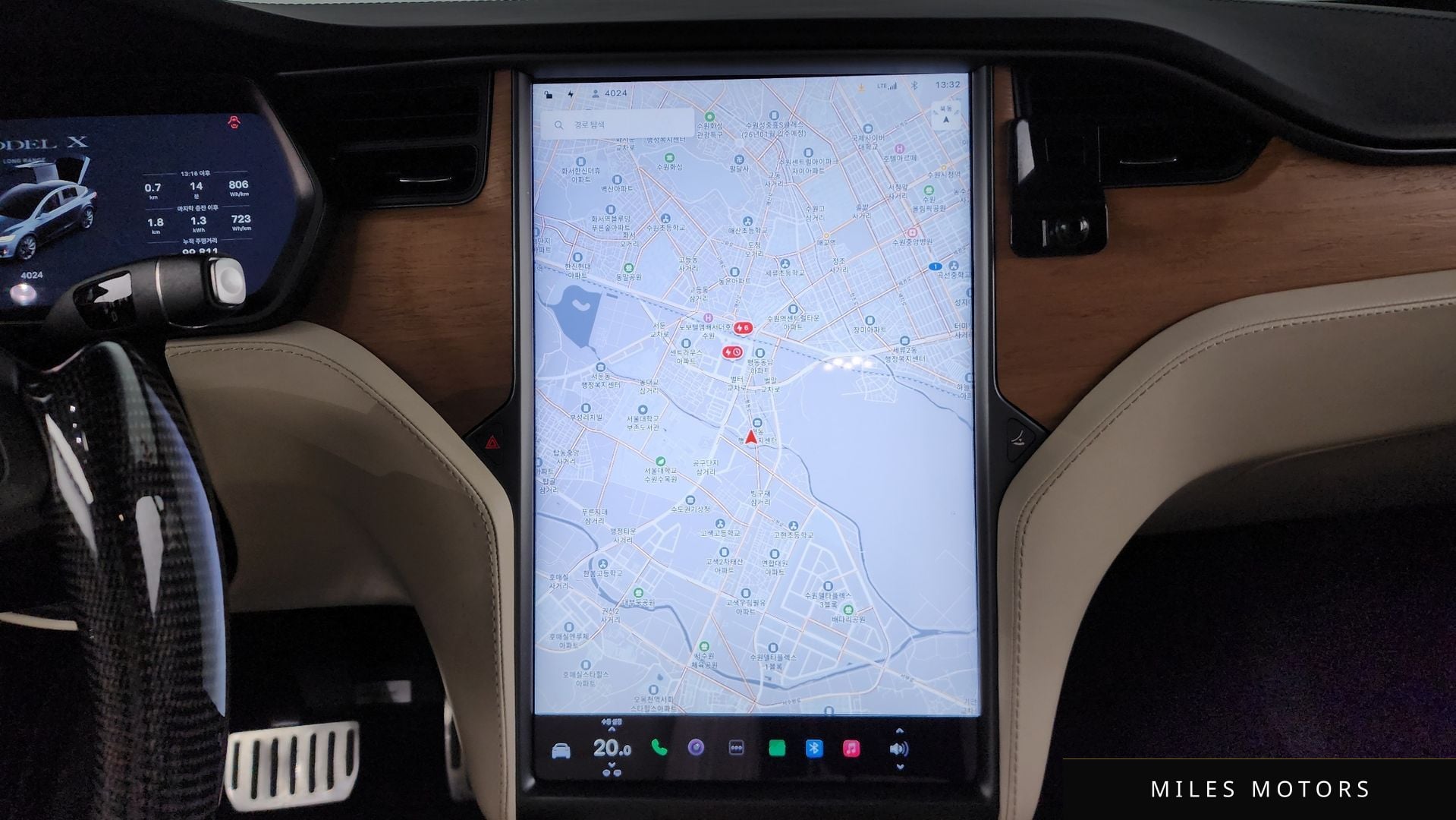Tesla 모델 X 2020 — миниатюра 14