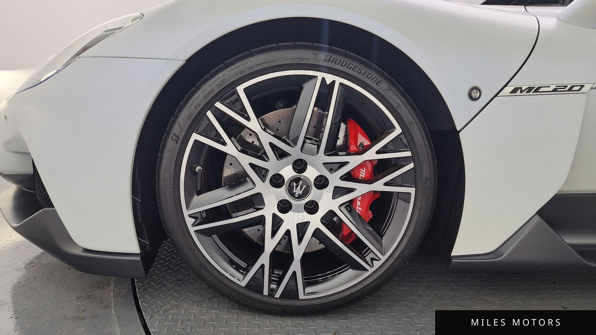 Maserati MC20 2023 — миниатюра 5