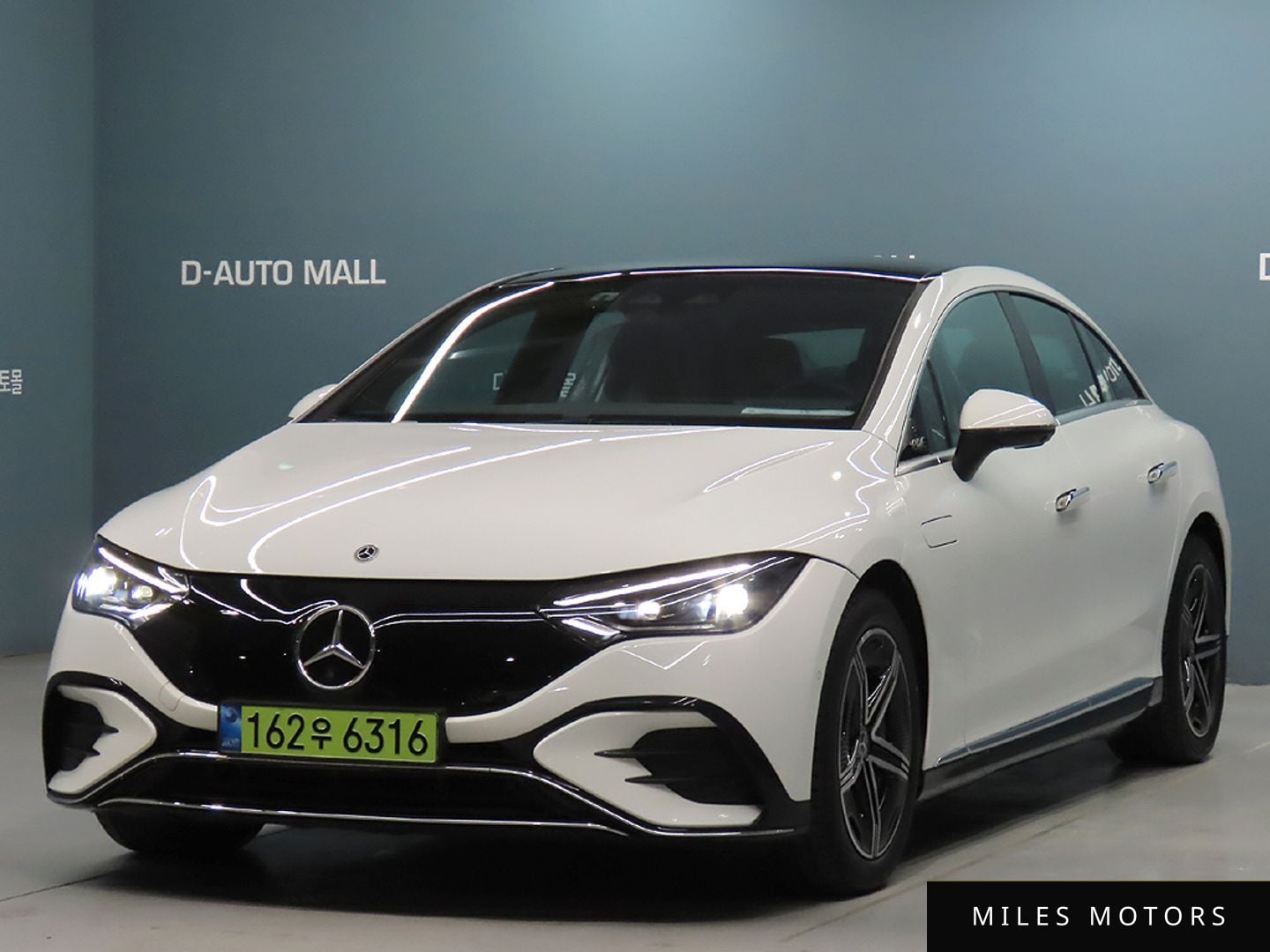 Mercedes-Benz EQE V295 2024 — фото 1 из 12