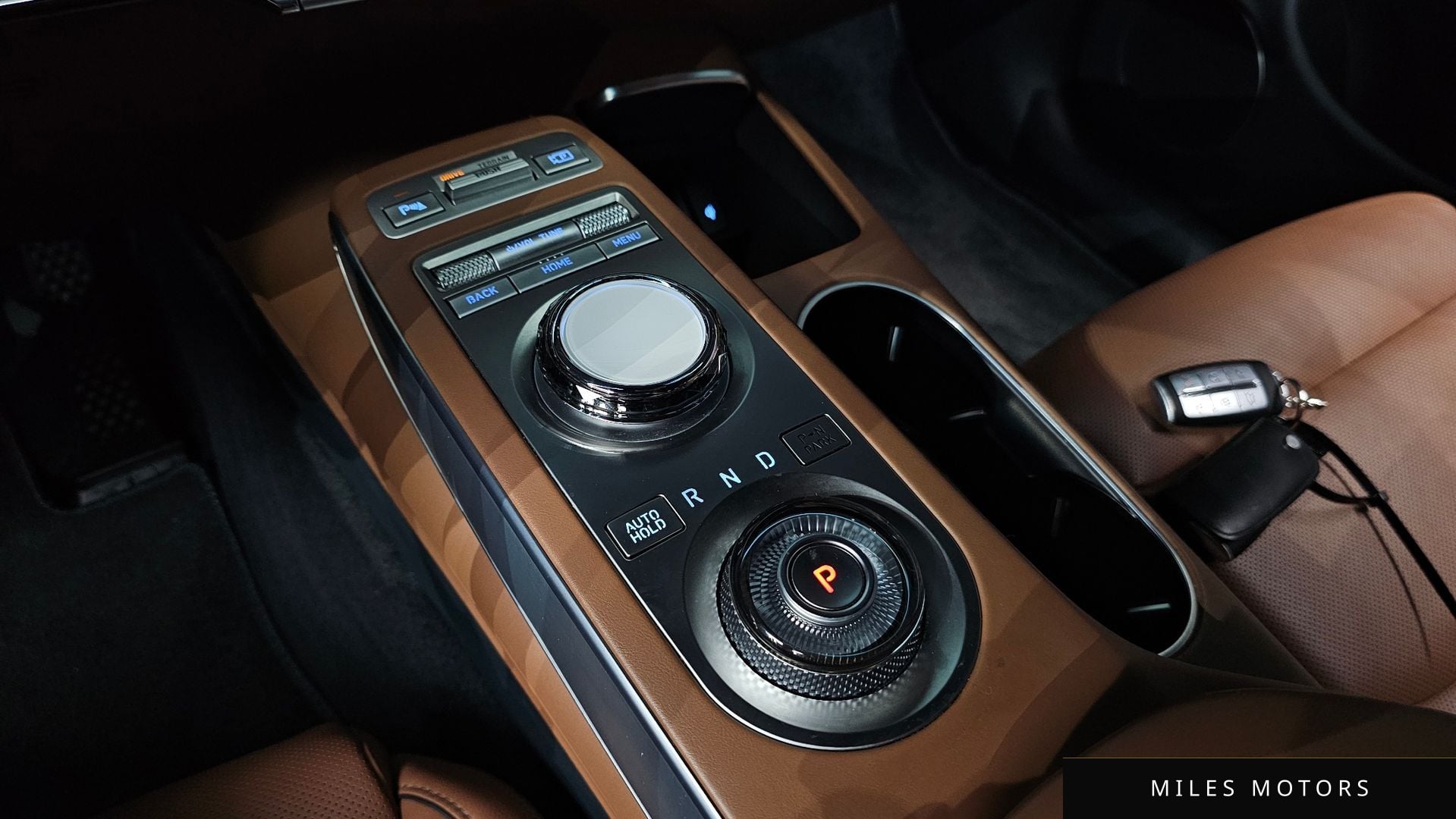 Genesis GV70 2022 — миниатюра 9