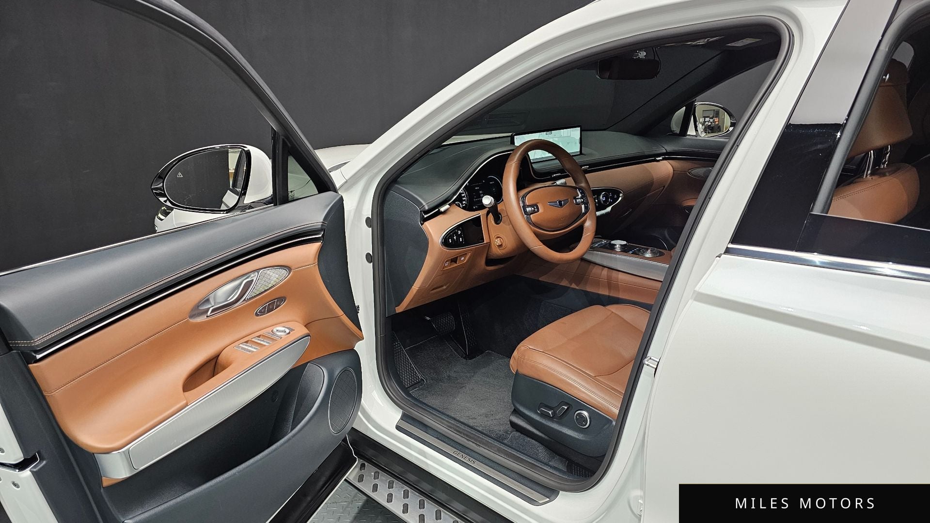 Genesis GV70 2022 — миниатюра 10