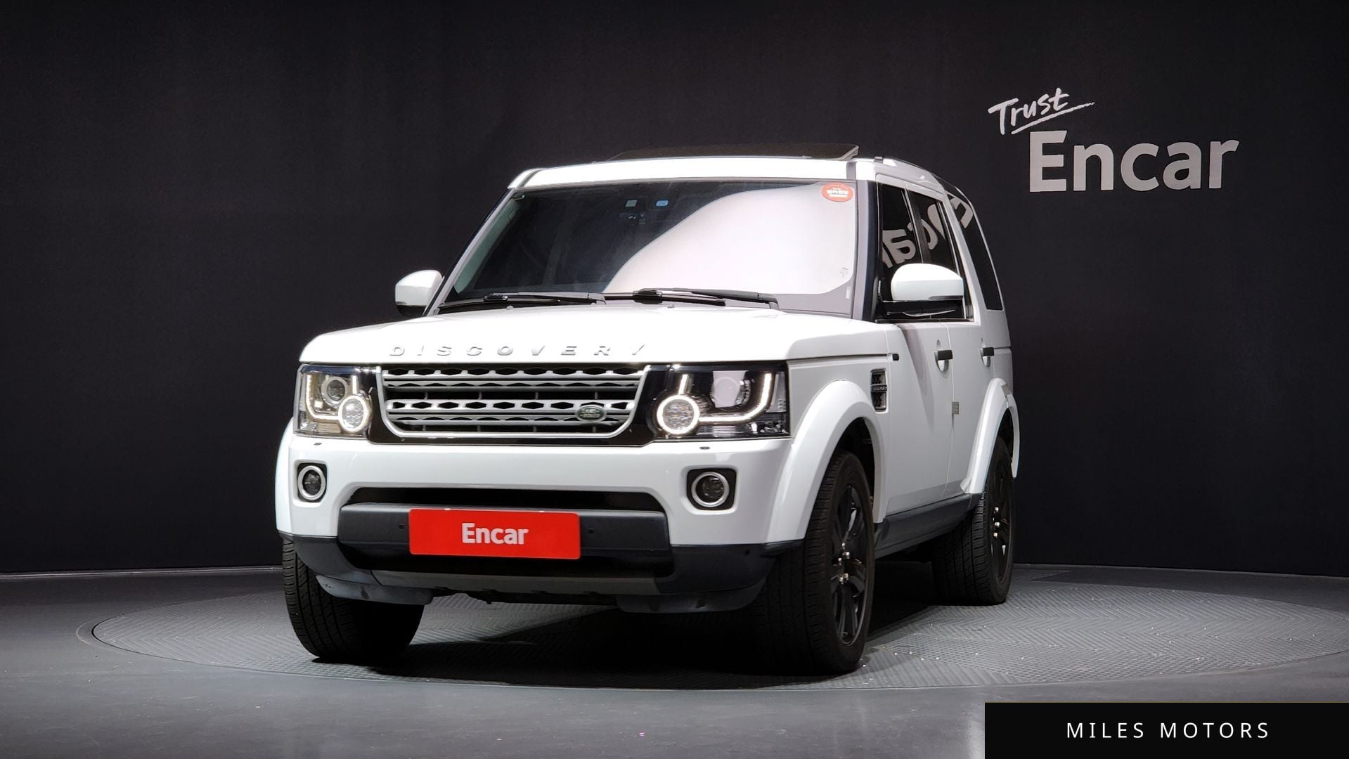 Land Rover Discovery 2016 — миниатюра 3