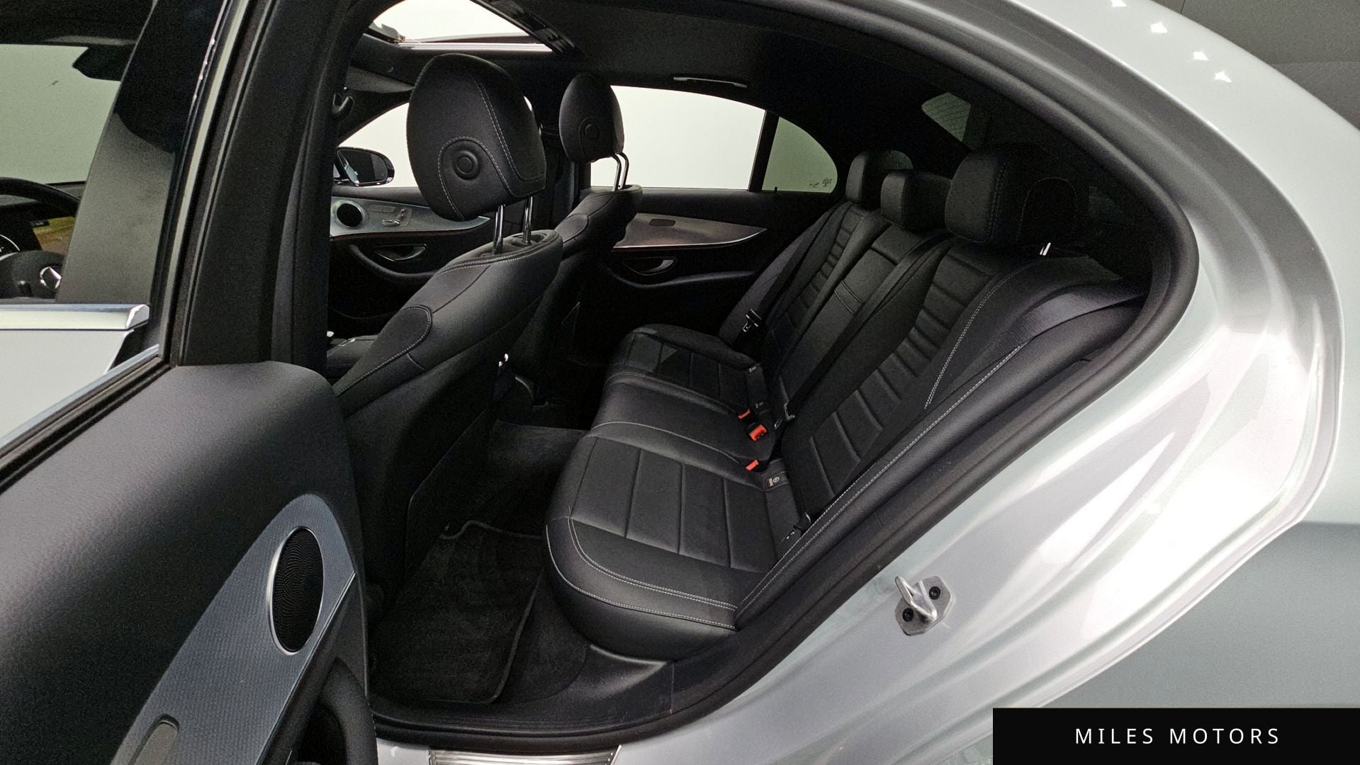 Mercedes-Benz E-Class W213 2020 — миниатюра 11