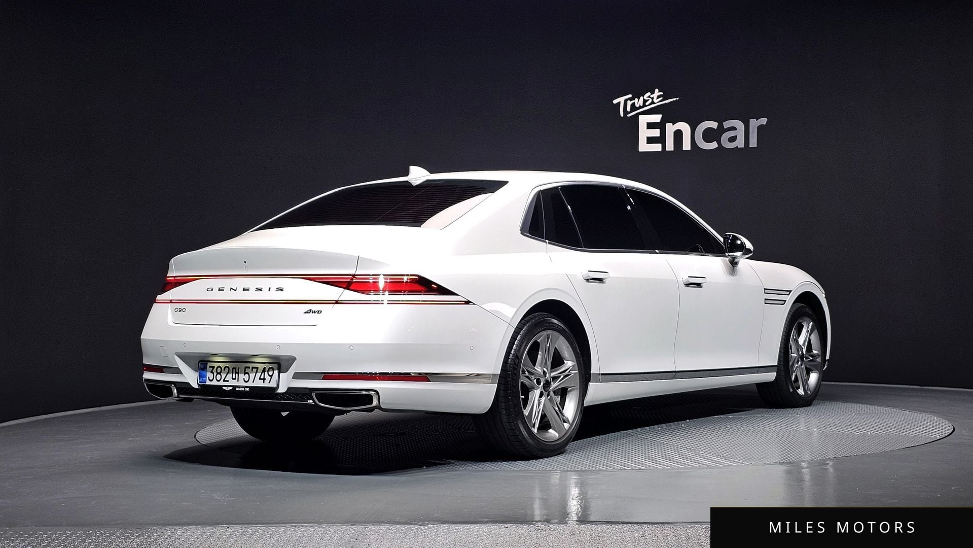 Genesis G90 (RS4) 2022 — миниатюра 2