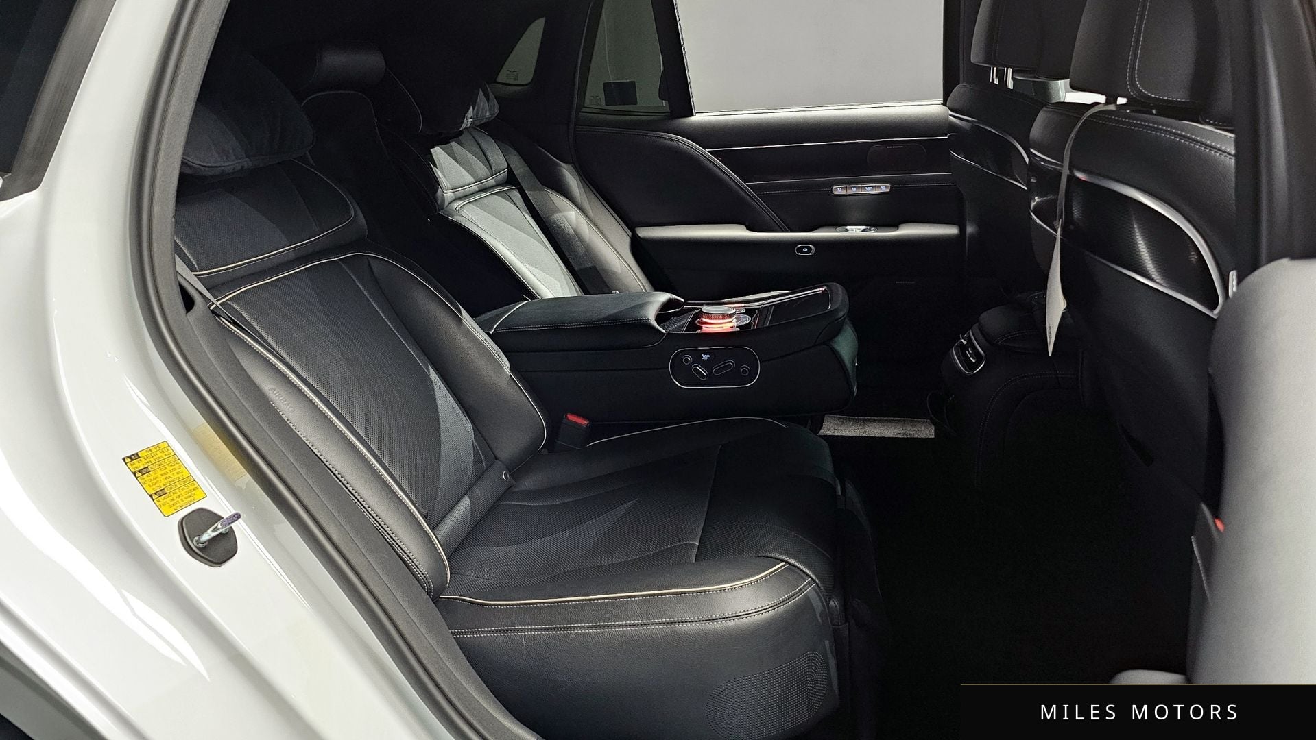 Genesis G90 (RS4) 2022 — миниатюра 12