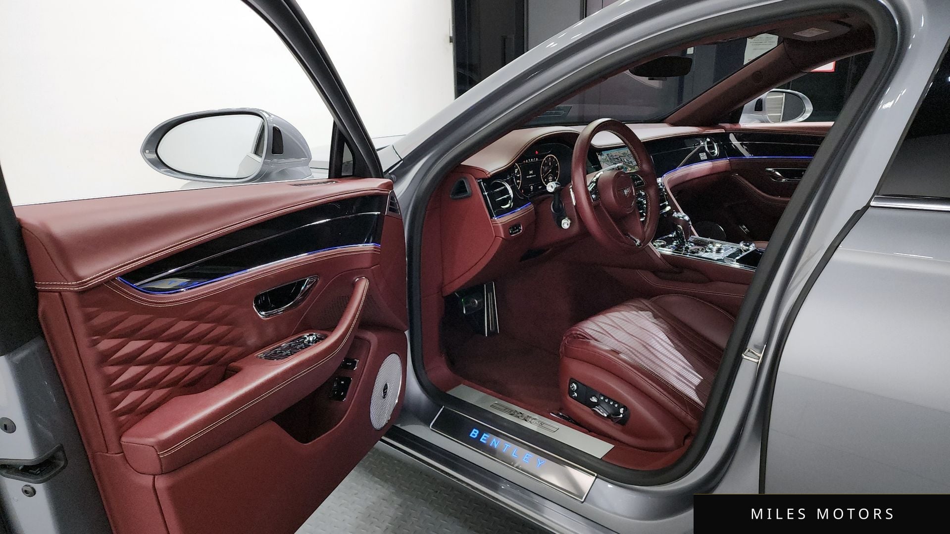 Bentley 플라잉스퍼 2020 — миниатюра 10