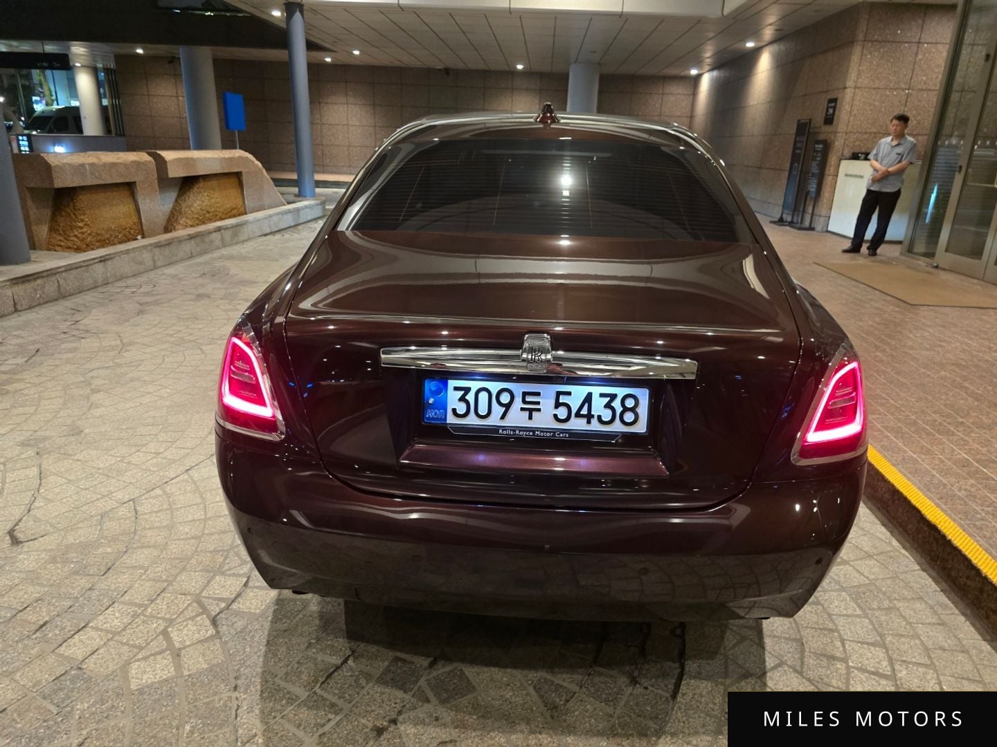 Rolls-Royce 고스트 2021 — миниатюра 4