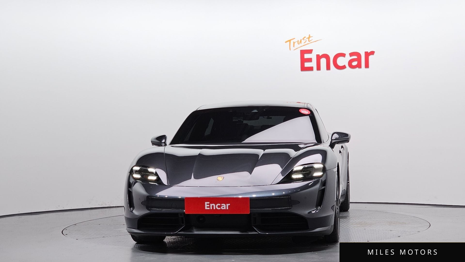 Porsche 타이칸 2021 — миниатюра 3