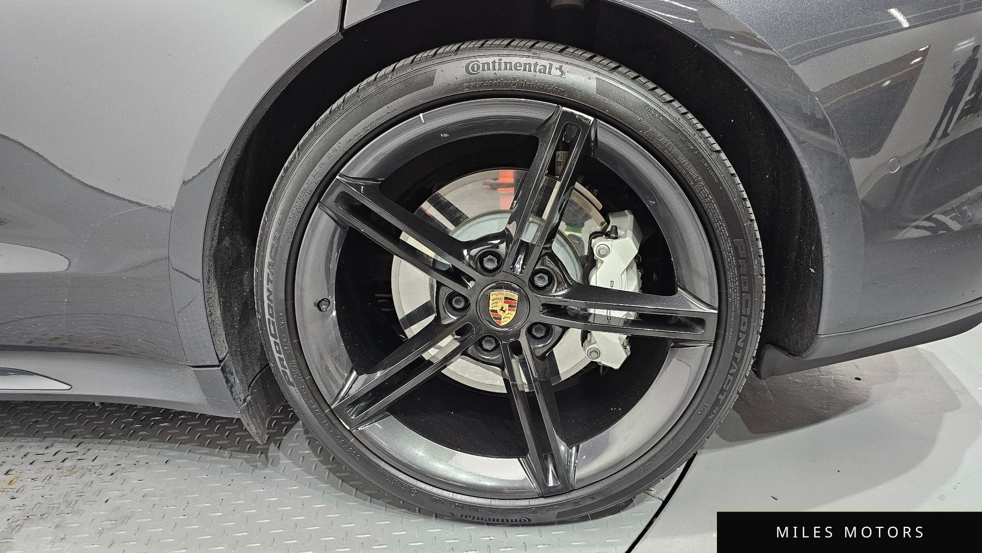 Porsche 타이칸 2021 — миниатюра 5