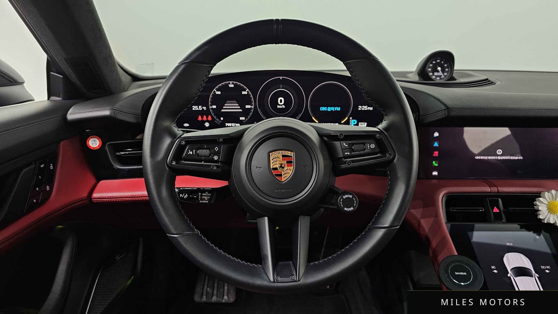 Porsche 타이칸 2021 — миниатюра 11