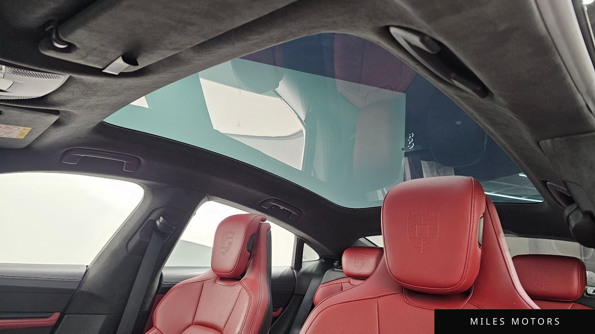 Porsche 타이칸 2021 — миниатюра 19