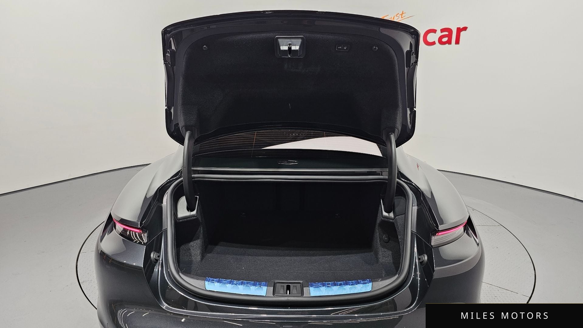Porsche 타이칸 2021 — миниатюра 20