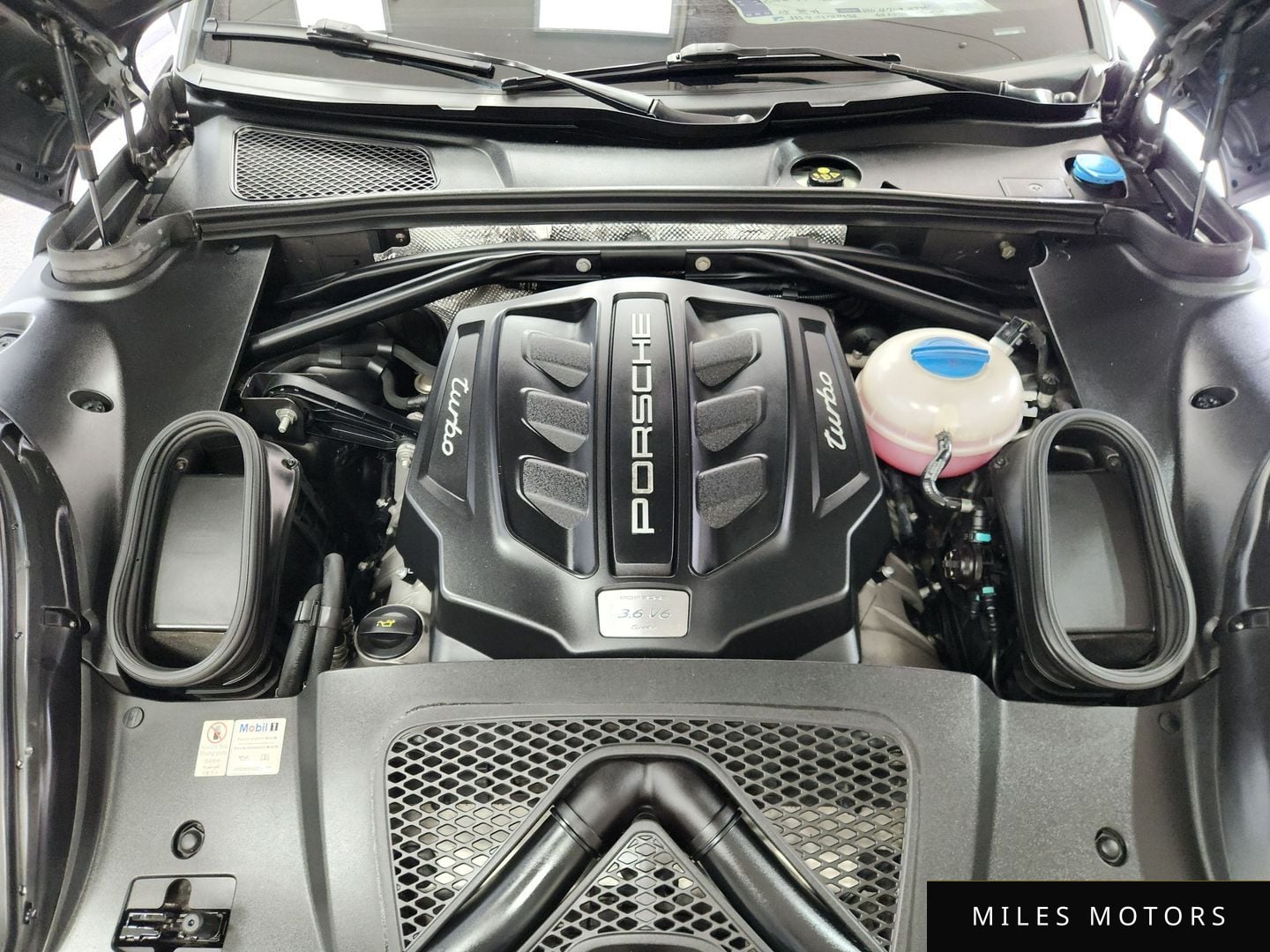 Porsche Macan 2015 — миниатюра 6