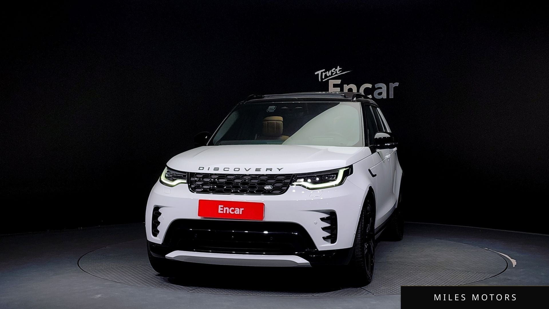 Land Rover Discovery 2024 — миниатюра 3