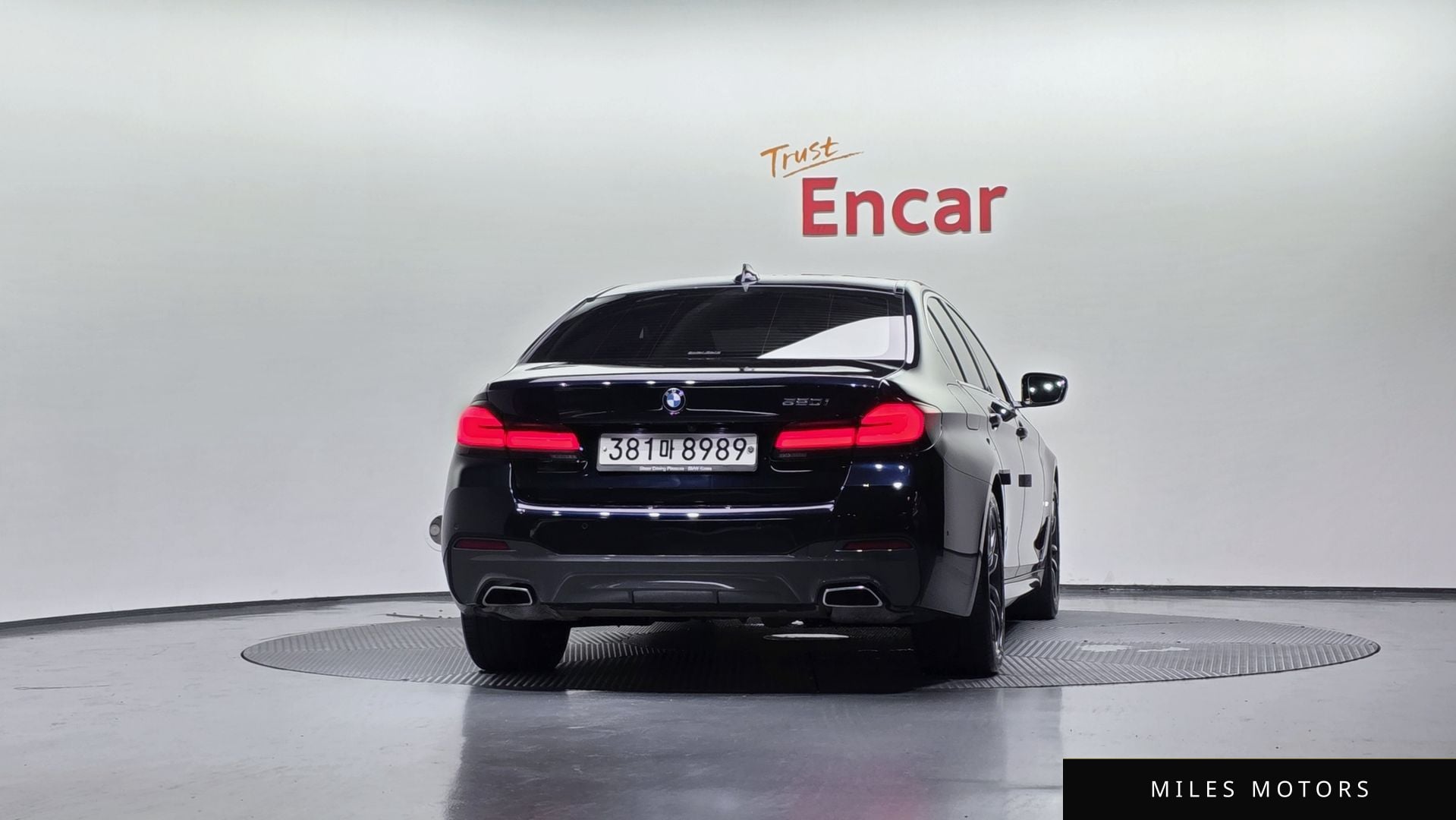 BMW 5 Series (G30) 2021 — миниатюра 4