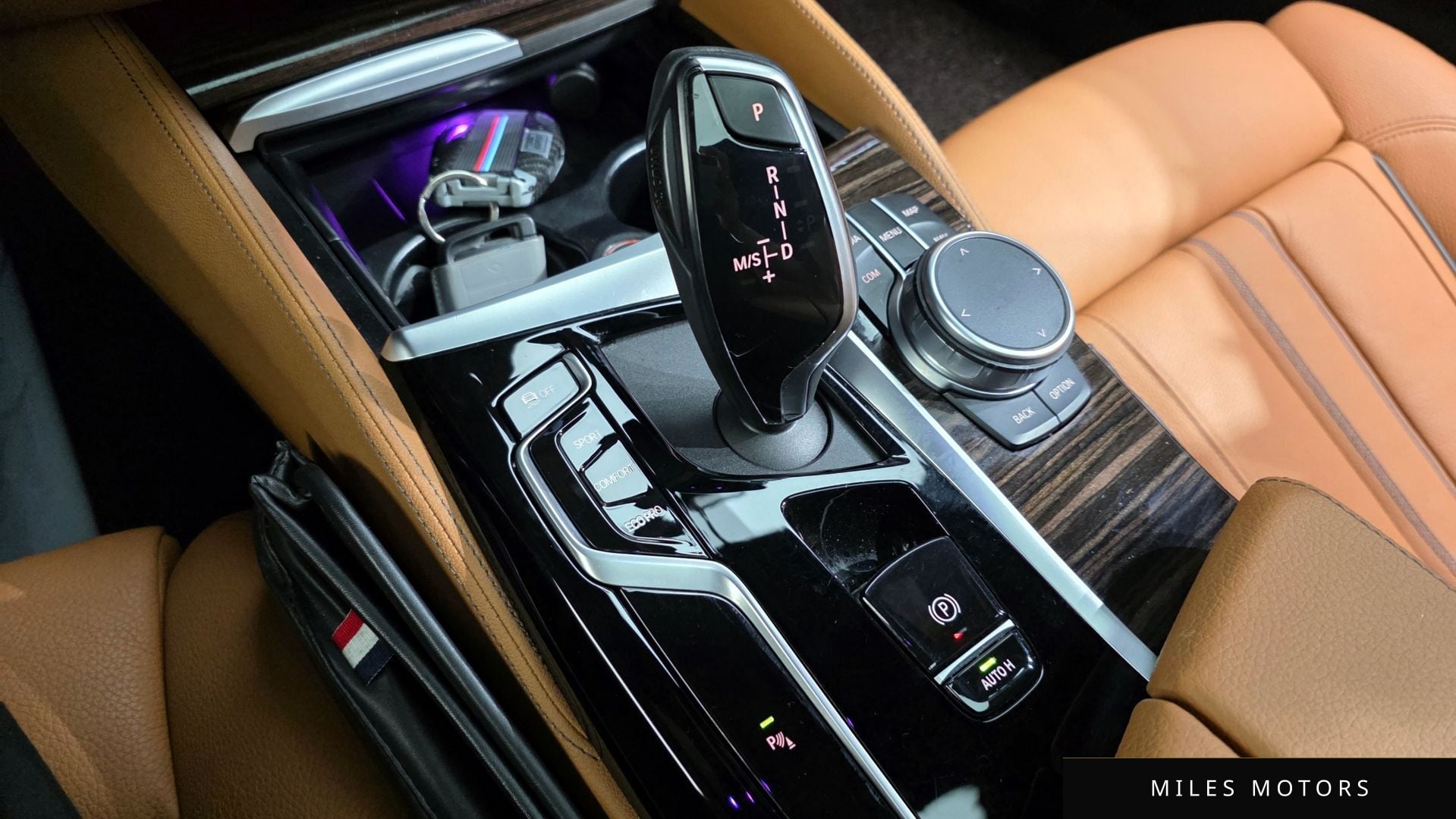 BMW 5 Series (G30) 2021 — миниатюра 9