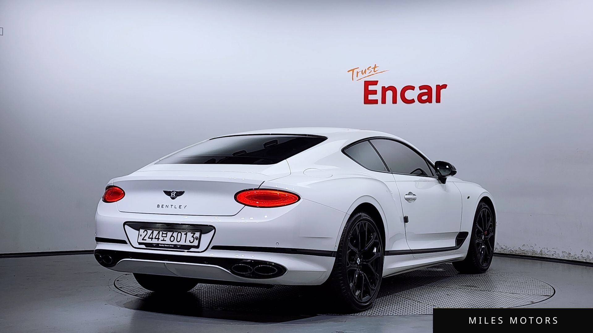 Bentley Continental GT 2023 — миниатюра 2