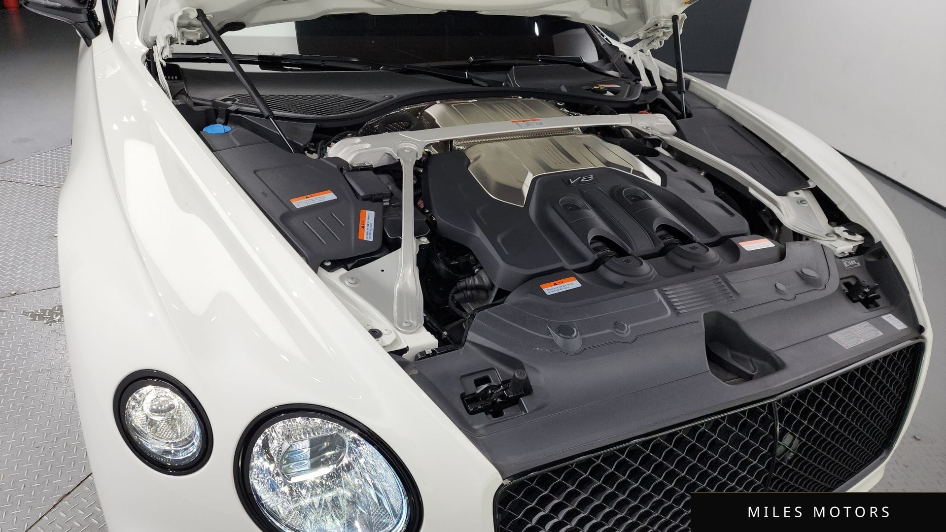 Bentley Continental GT 2023 — миниатюра 6