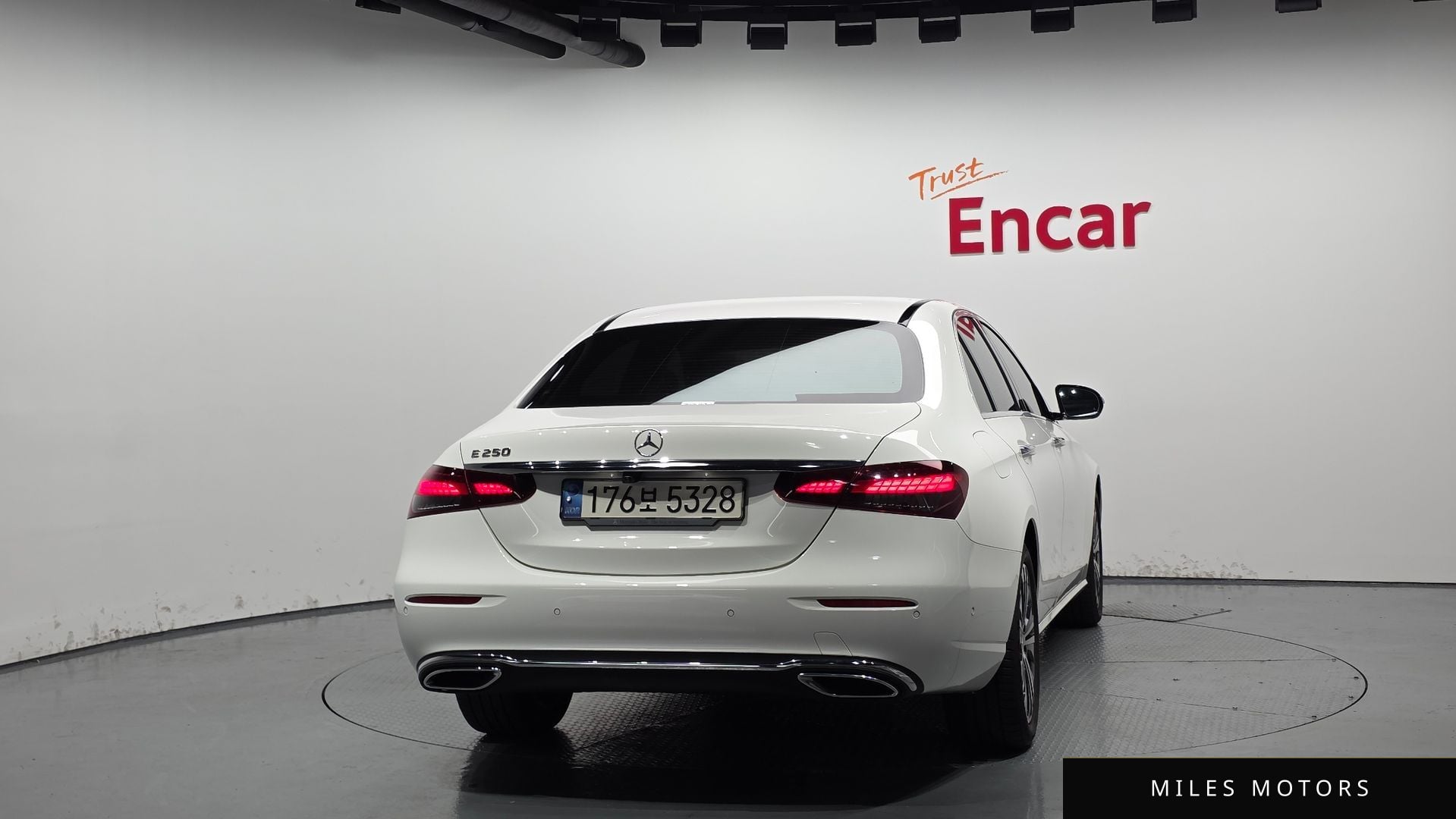 Mercedes-Benz E-Class W213 2021 — миниатюра 4