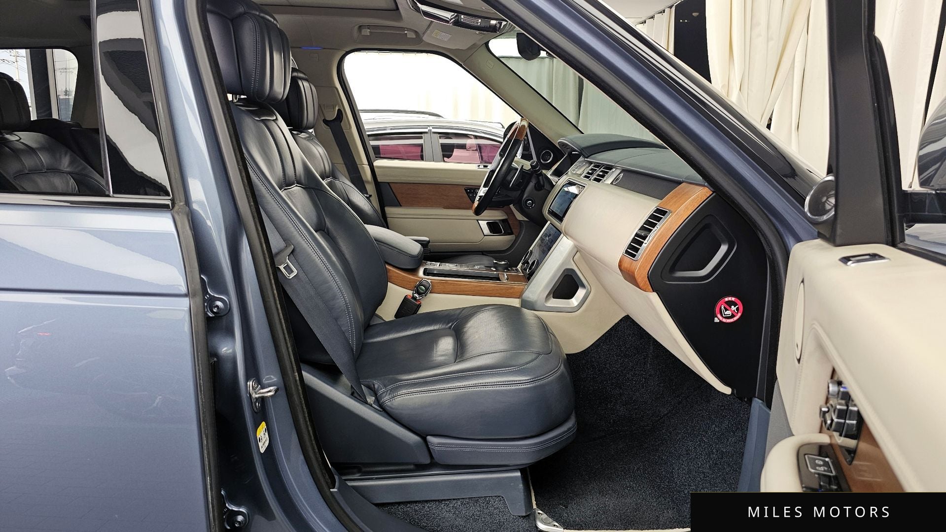 Land Rover Range Rover 2018 — миниатюра 11