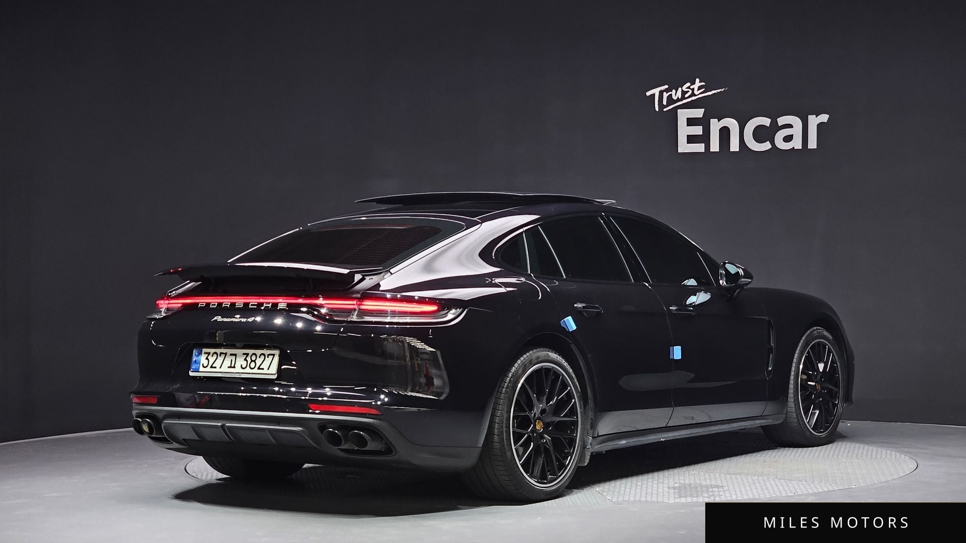Porsche Panamera 2022 — миниатюра 2