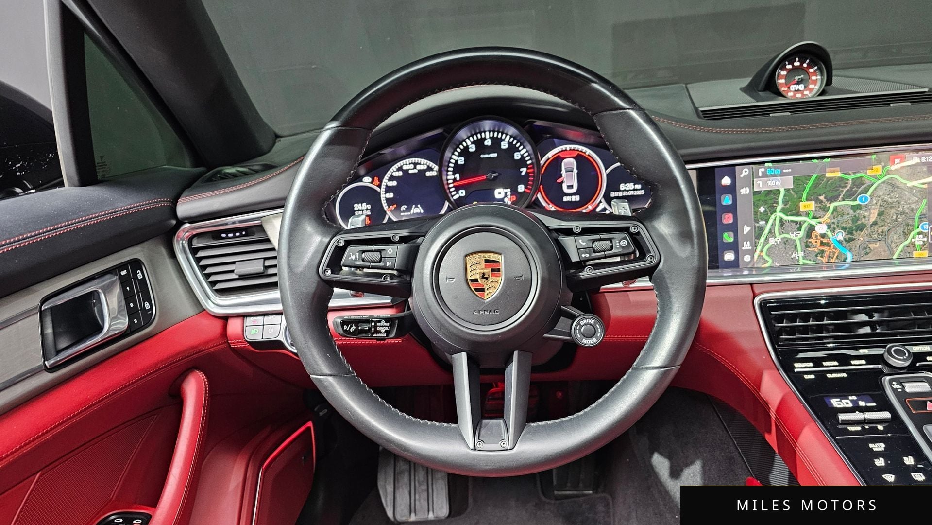 Porsche Panamera 2022 — миниатюра 11