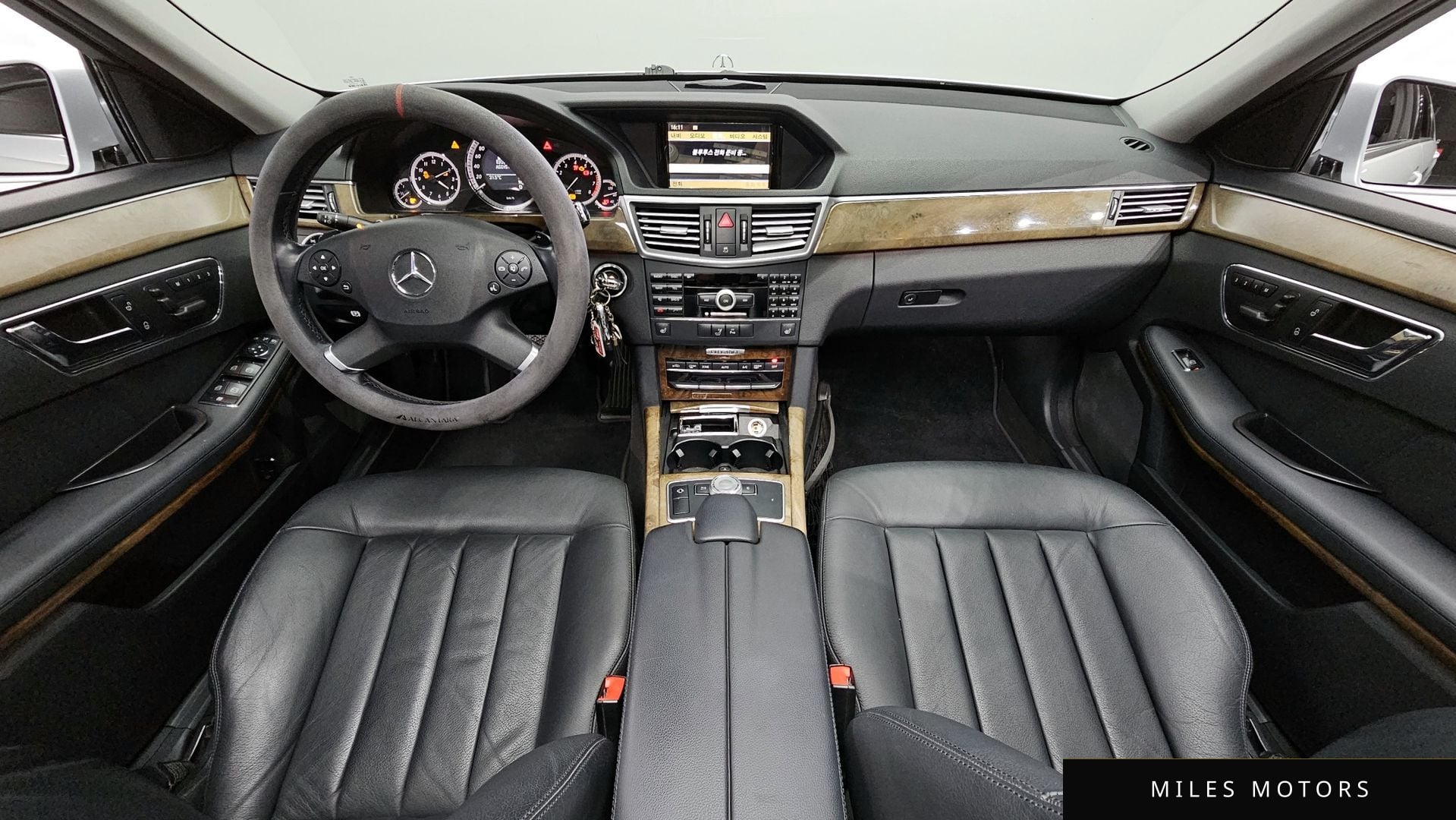 Mercedes-Benz E-Class W212 2010 — миниатюра 7