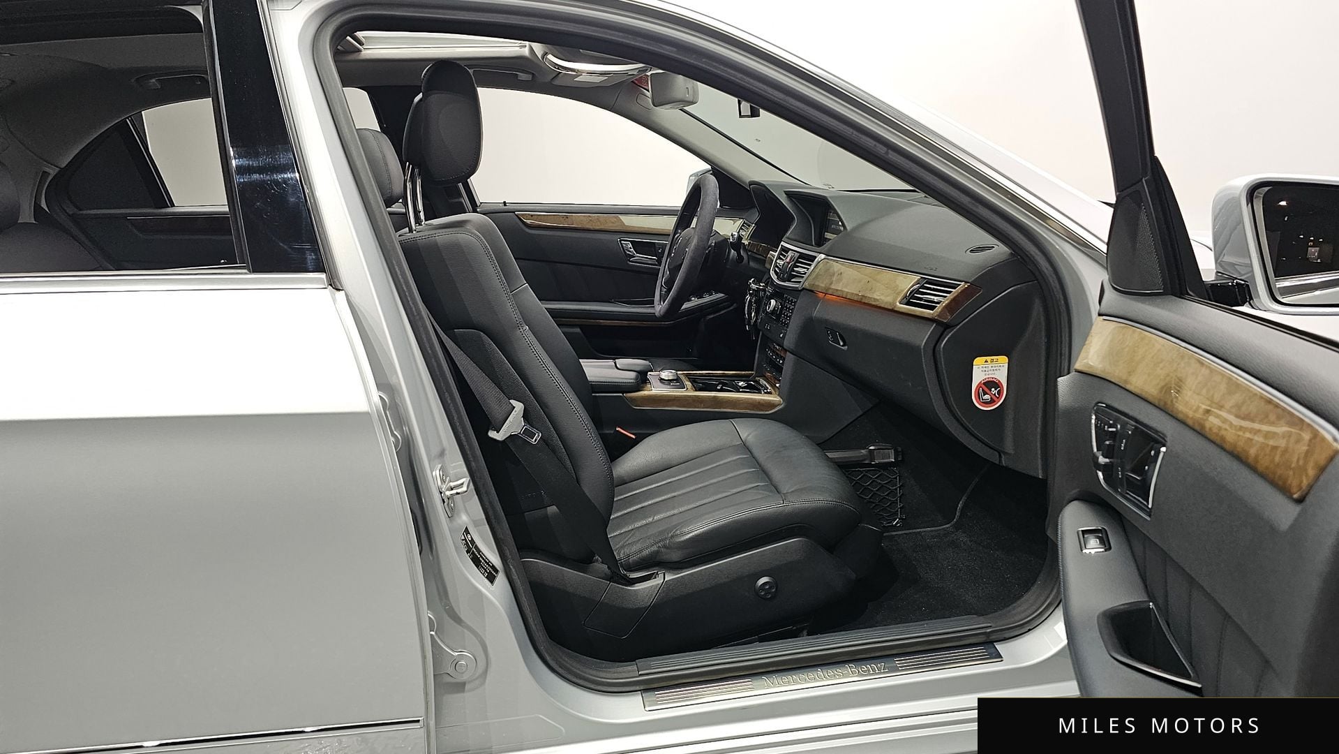 Mercedes-Benz E-Class W212 2010 — миниатюра 11