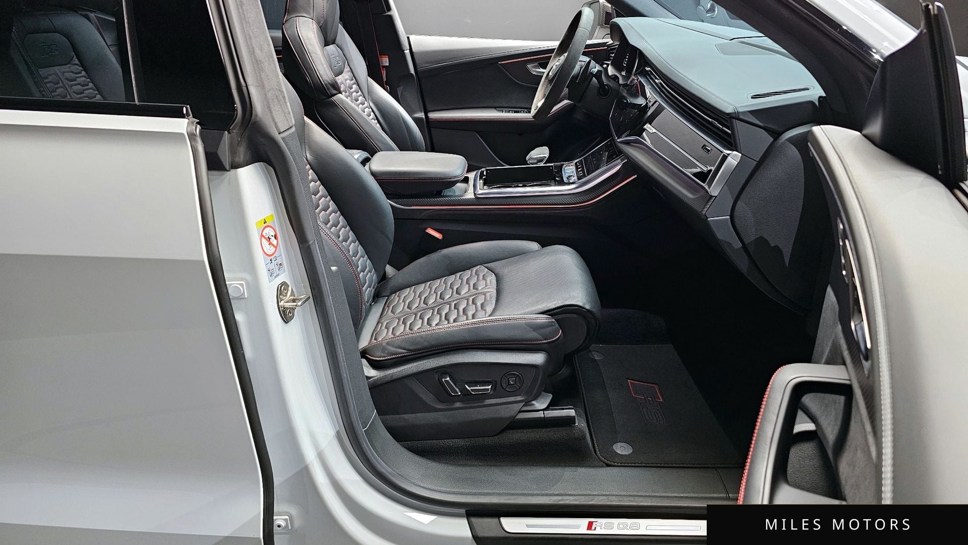 Audi RSQ8 (4M) 2023 — миниатюра 11