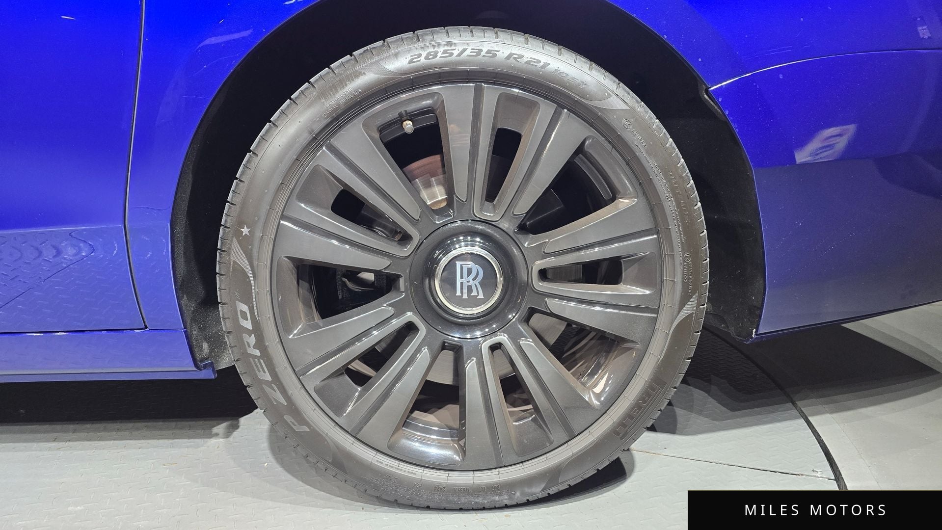 Rolls-Royce 고스트 2021 — миниатюра 5