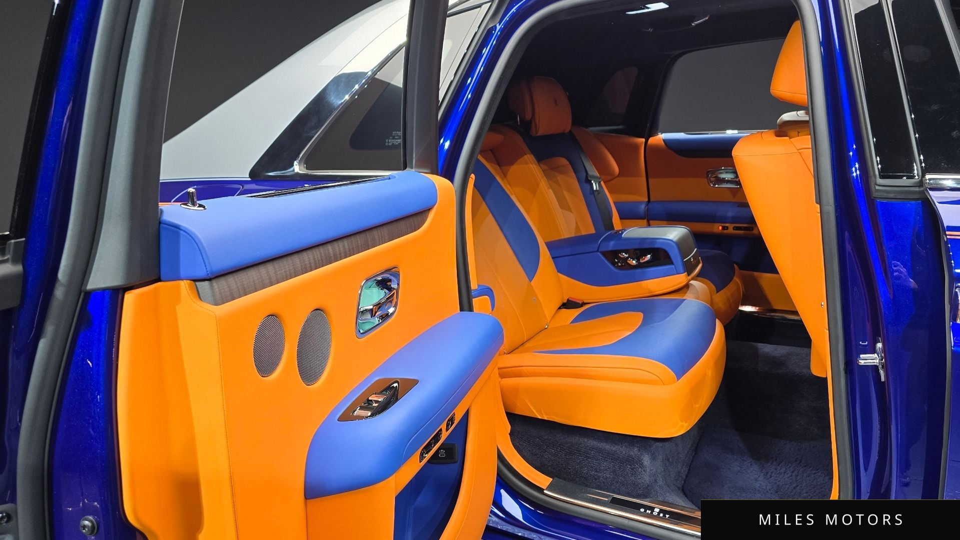 Rolls-Royce 고스트 2021 — миниатюра 12