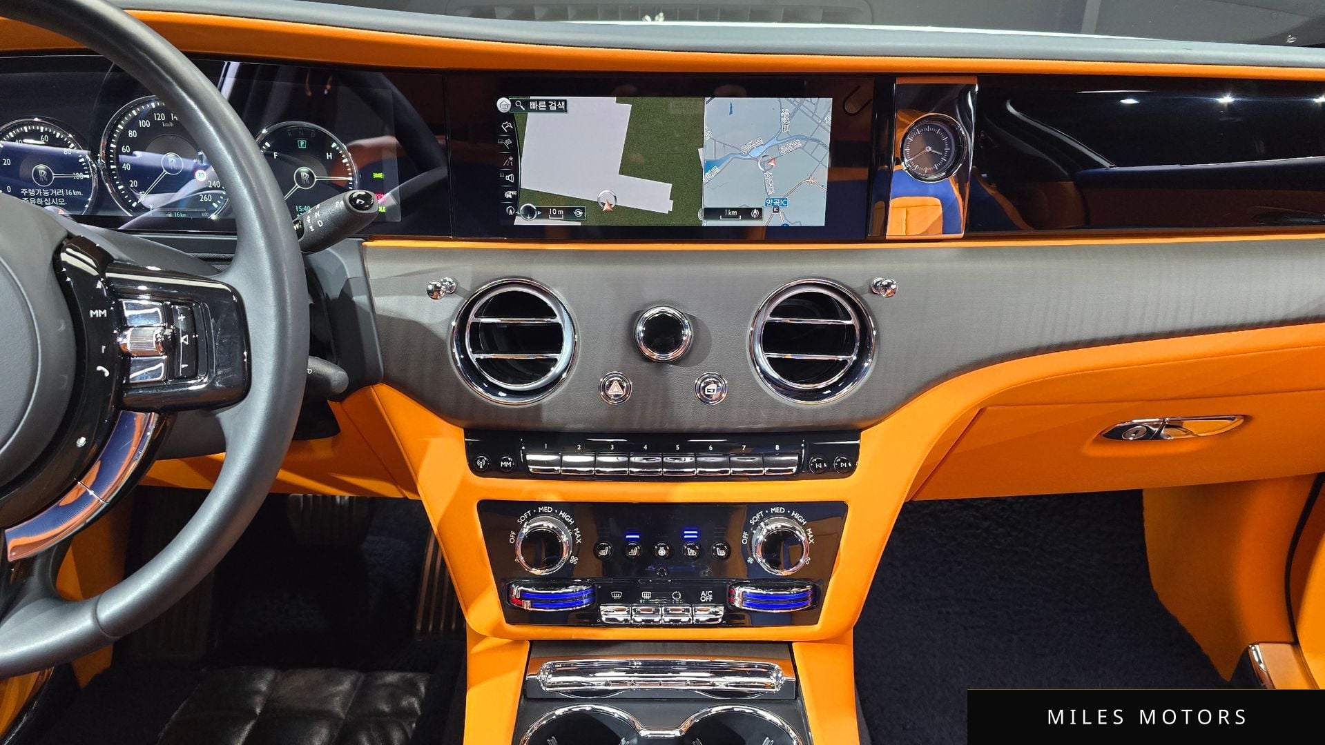 Rolls-Royce 고스트 2021 — миниатюра 14