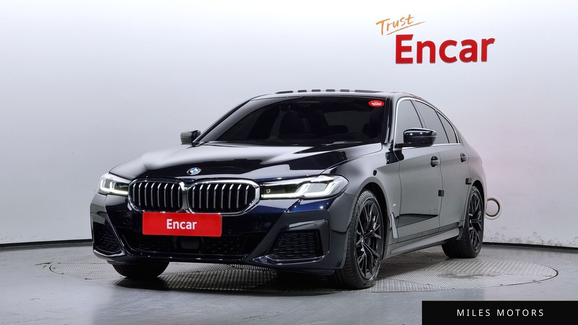 BMW 5 Series (G30) 2021 — фото 1 из 12
