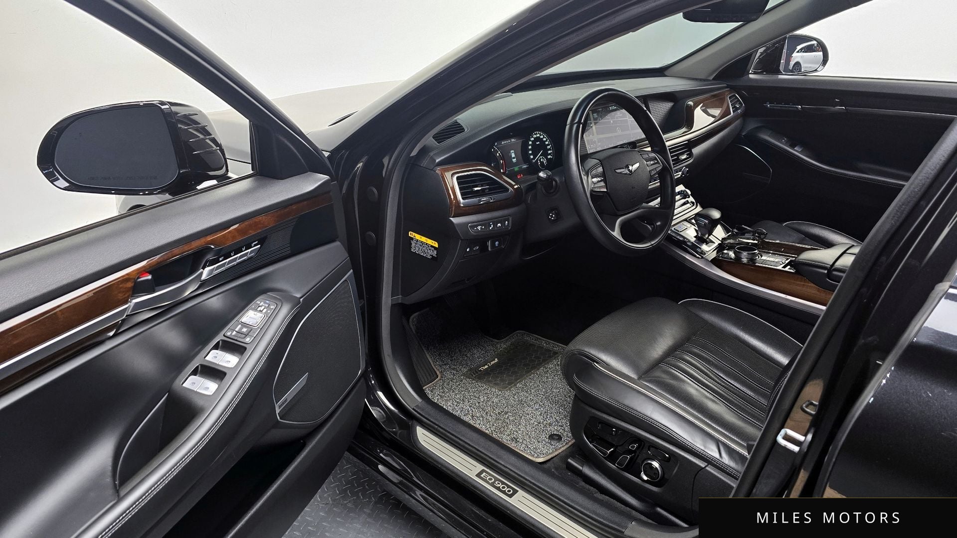 Genesis EQ900 2018 — миниатюра 11