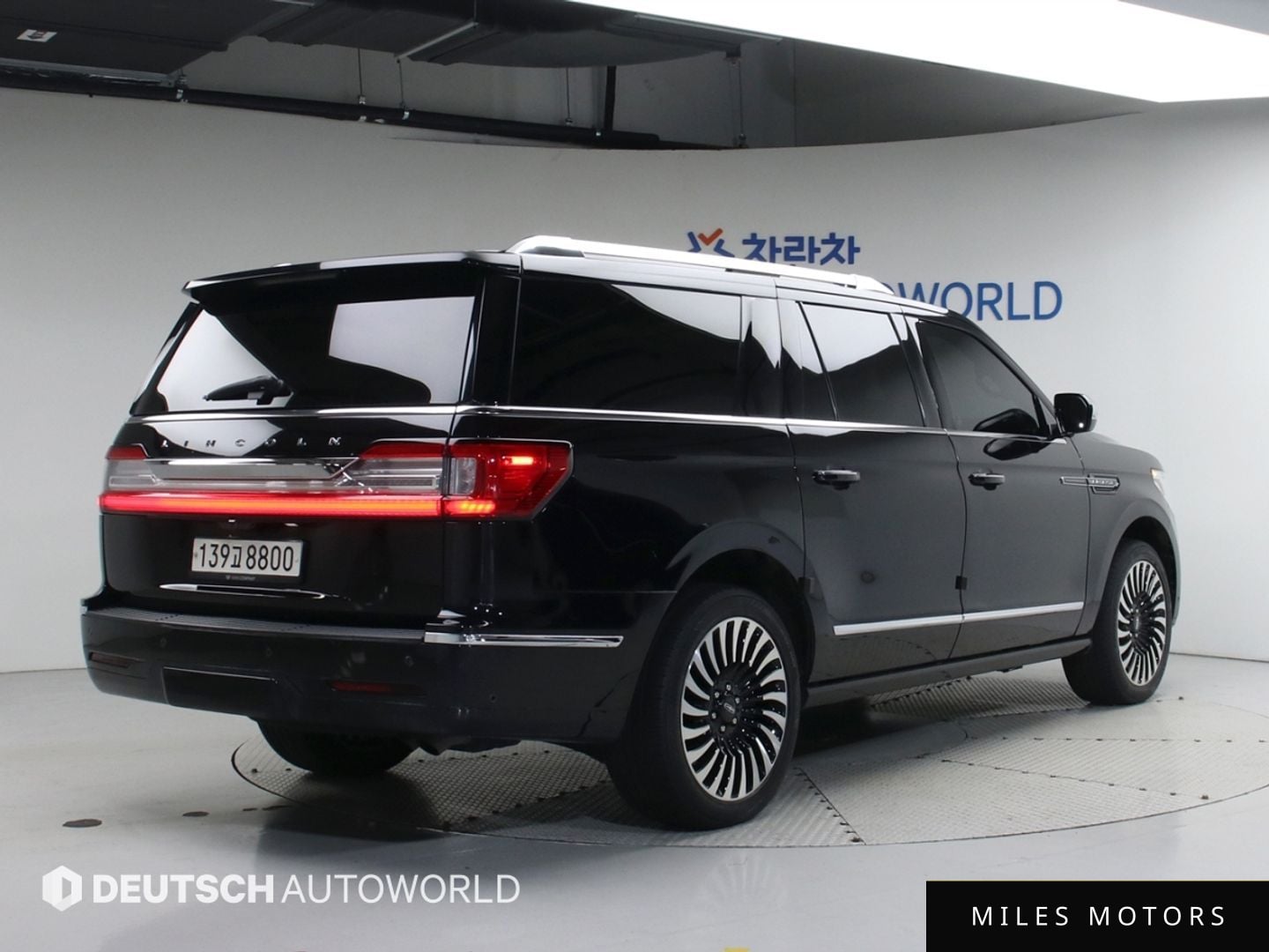 Lincoln Navigator 2020 — миниатюра 2