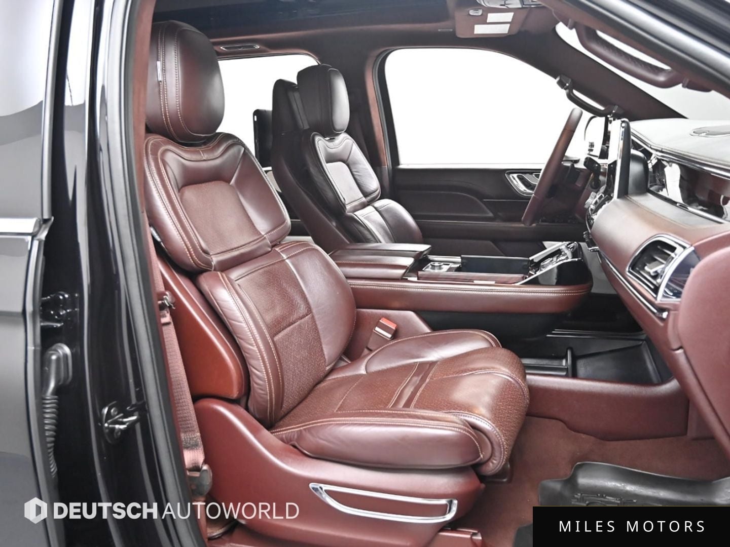 Lincoln Navigator 2020 — миниатюра 10