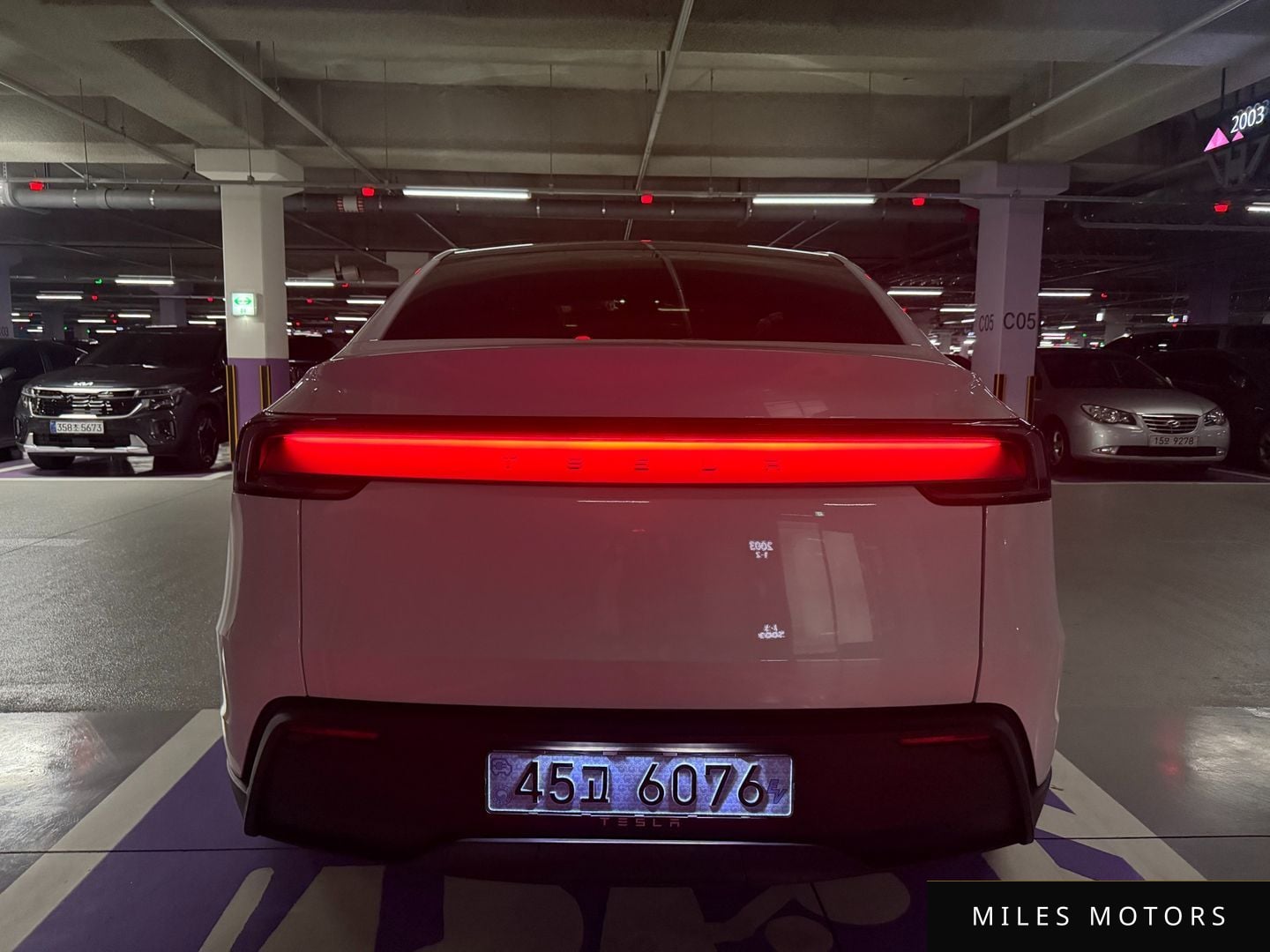 Tesla Model Y 2025 — миниатюра 2
