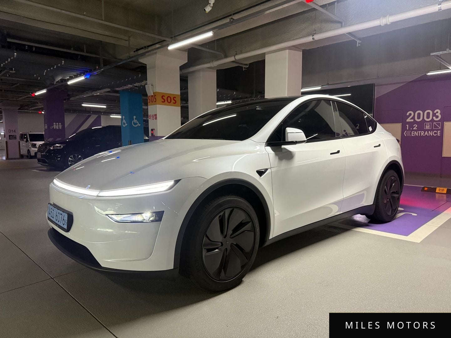 Tesla Model Y 2025 — миниатюра 4