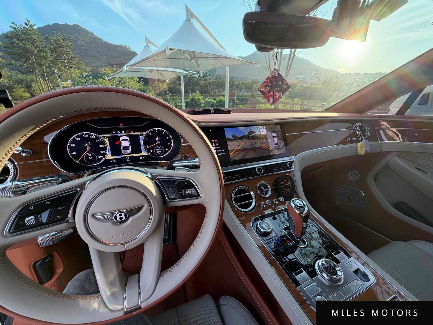 Bentley Continental GT 2023 — миниатюра 7