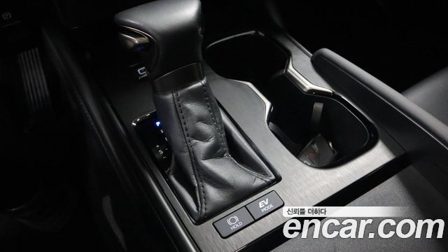 Лексус ES300h 2025 — миниатюра 8