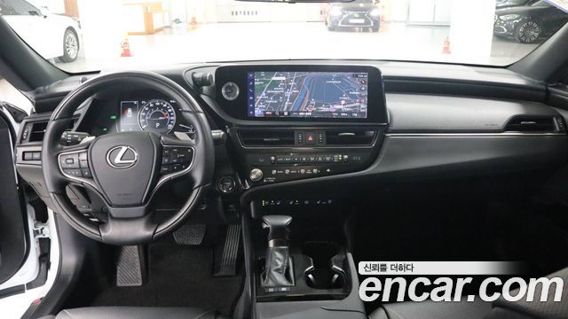 Лексус ES300h 2025 — миниатюра 15