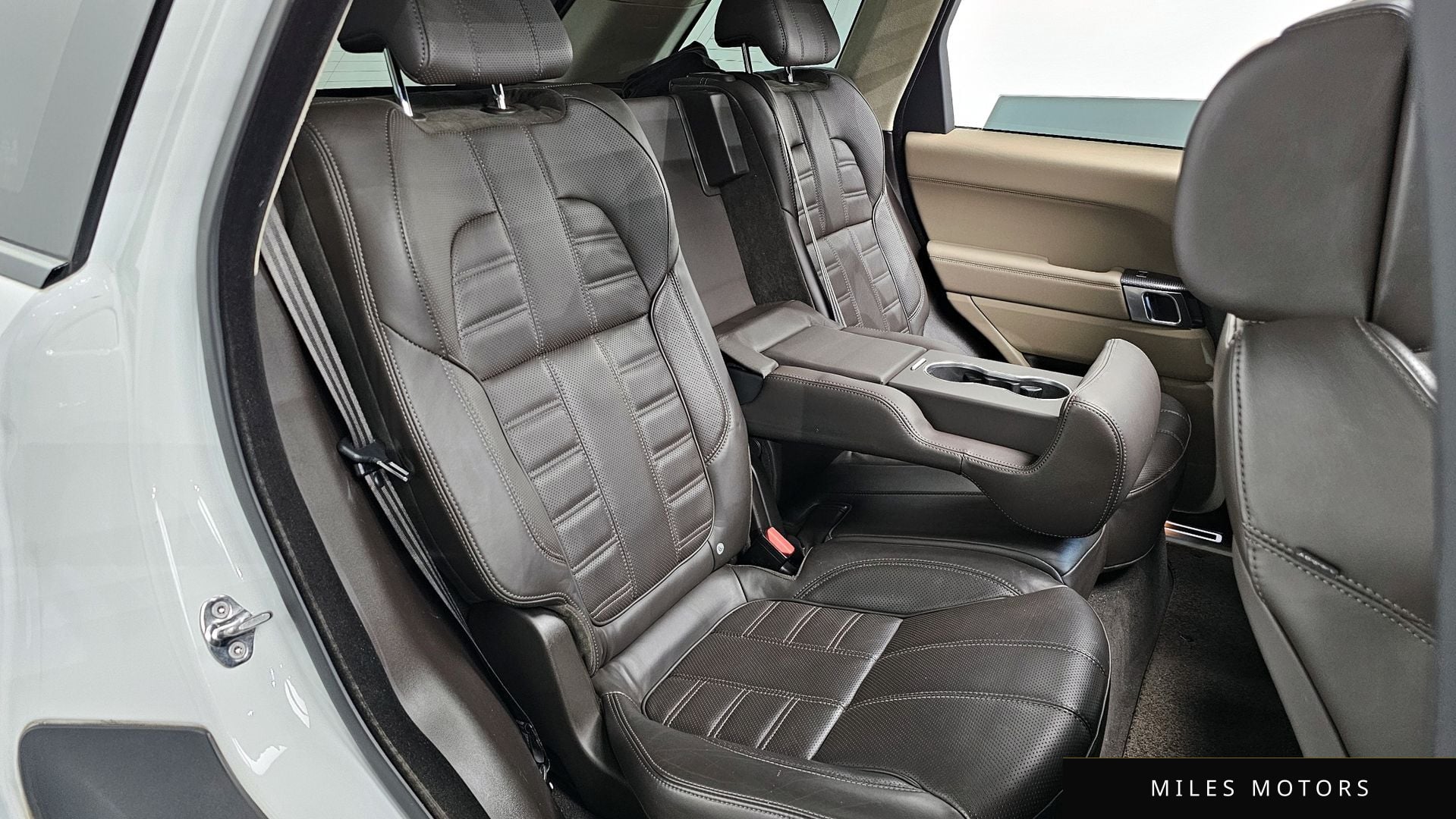 Land Rover Range Rover Sport 2016 — миниатюра 12