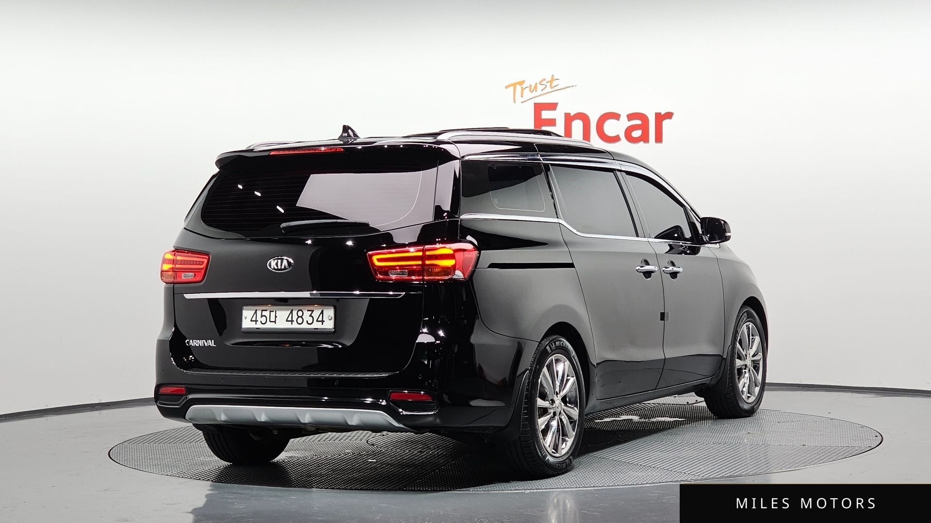 Kia Canival 2019 — миниатюра 2