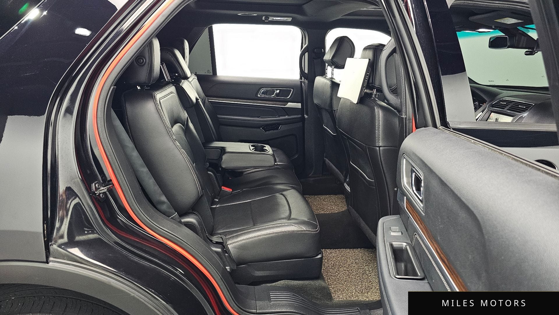 Ford Explorer 2016 — миниатюра 11