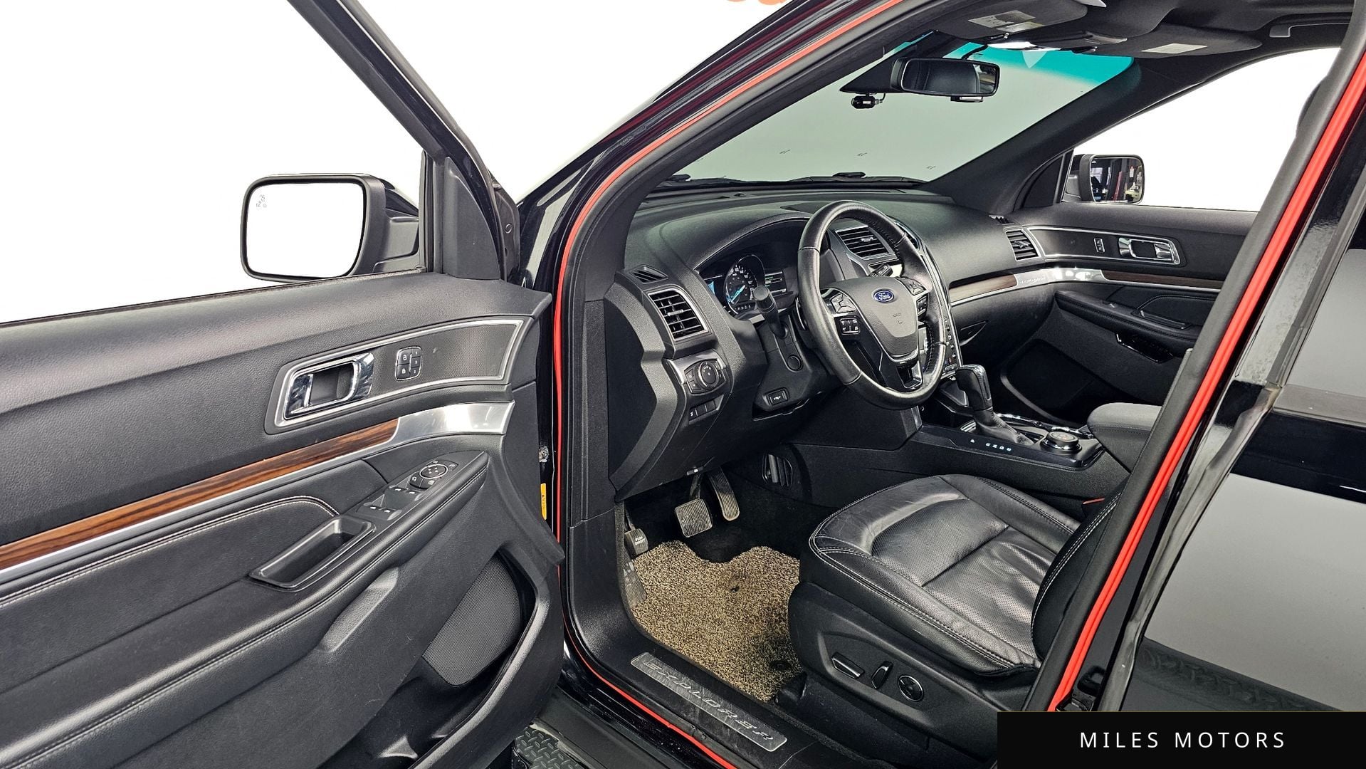Ford Explorer 2016 — миниатюра 12