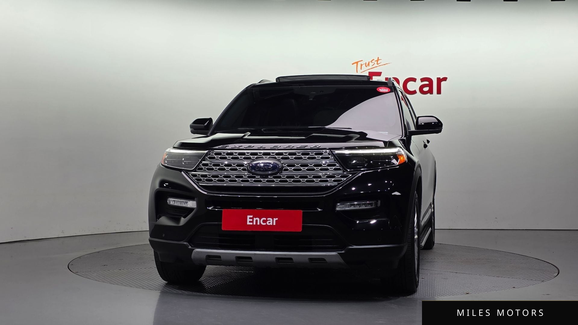Ford Explorer 2021 — миниатюра 3